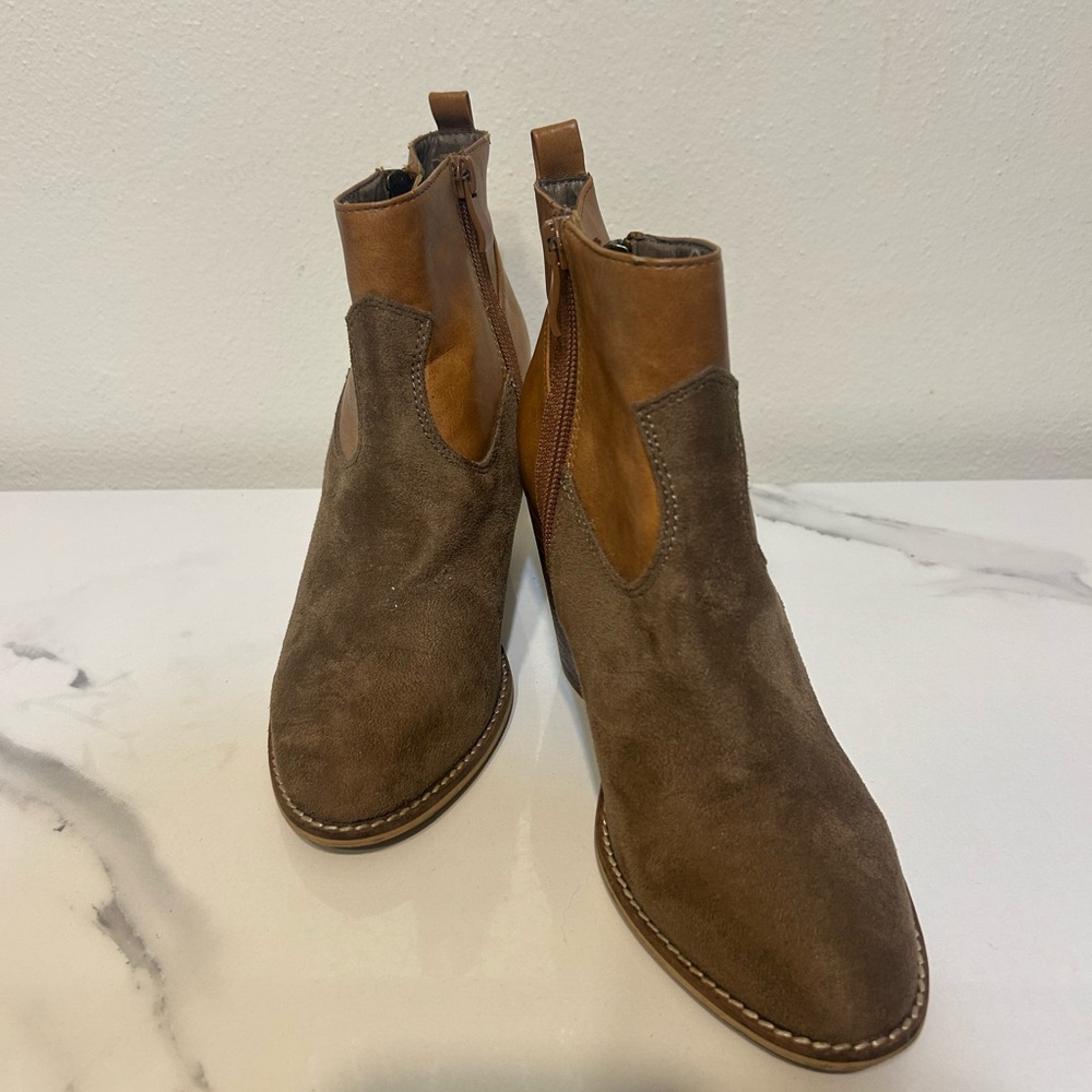 Rebels‎ Double Zipper Suede Leather Boots Booties Women’s Size 7.5